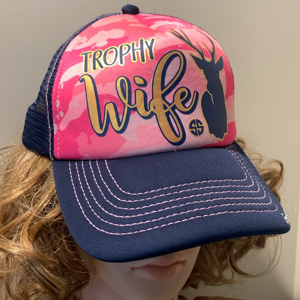 Simply Souther Trophy Wife Adjustable Hat EUC